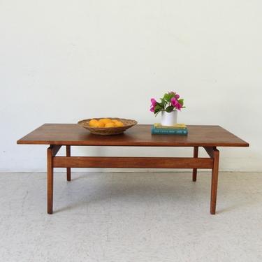 Mid Century Solid Wood Vintage Coffee Table