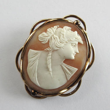 Antique Victorian Carved Shell Gold Filled Cameo Brooch 