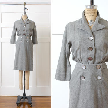 vintage 1950s wool dress • stylized popped collar &amp; hip detail dress with pencil skirt • light gray woven wool sz Med 