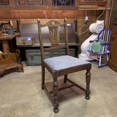 Wood Chair W/ Velvet seat 17 1/2”D x 18 1/4”W x 18 1/2T