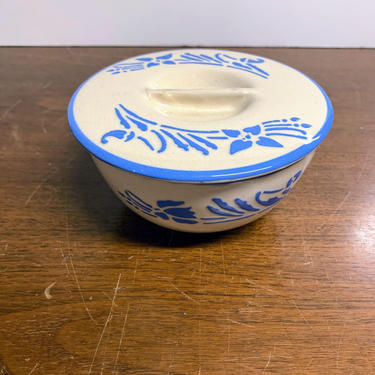 Antique Edwin Bennett Pottery Company Encrusto Blue Cameo Covered Bowl 