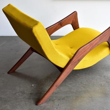 Adrian Pearsall Crescent chair