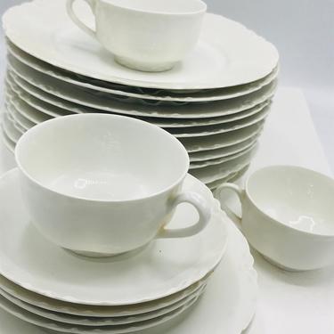 Antique 22 PC White  Haviland Dinner Set -(11) Dinner Plates- Salad Plates- Tea Cups Saucers in the &amp;quot;Ranson&amp;quot; Pattern - France Schleiger 1 