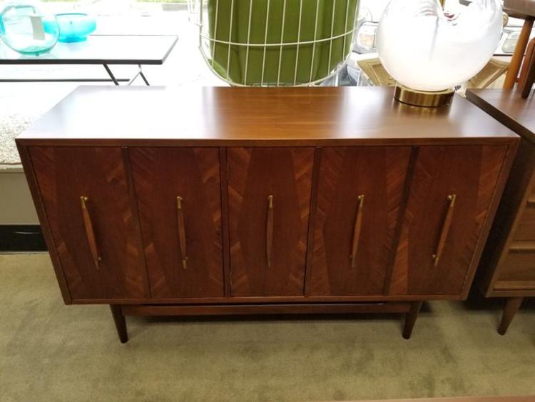 Small scale Mid-Century Modern credenza with diamond accents