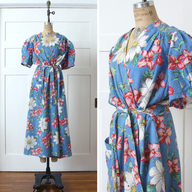 volup vintage 1930s floral robe • puffs sleeve wrap front dressing gown in cotton seersucker fabric 