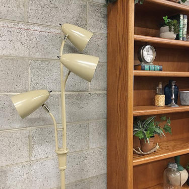 LOCAL PICKUP ONLY Vintage Floor Lamp Retro 1960s Mid Century Modern Tall Metal Creme Lamp with 3 Shades for Living or Bedroom 