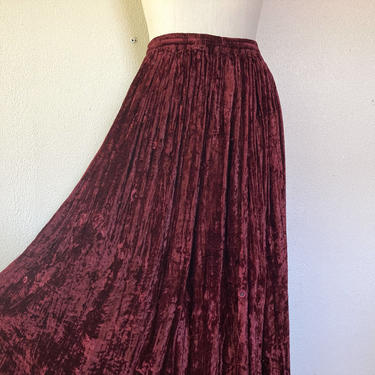 1990s Burgundy velvet maxi skirt 