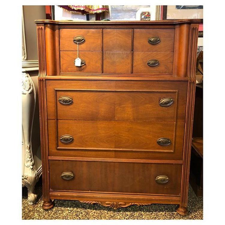 Federal style Chest of (5) drawers 36 W x 20 D x 46 H 