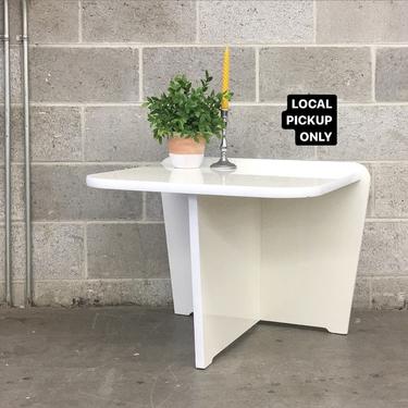 LOCAL PICKUP ONLY ———— Vintage End Tables ———— 2 Units Sold Separately 