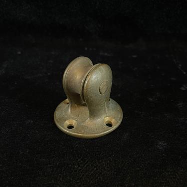 Brass Roller Cleat Small