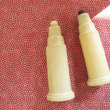Skyscraper Push Button Salt and Pepper Shakers Salt and Pepper Camping Salt and Pepper Art Deco Mid Century Travel Salt and Pepper Celluloid 