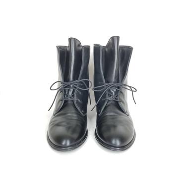 Vintage Leather Boots Size 6 1/2 / Black Lace Up Boots / 90s Leather Roper Boots / Dark Academia Leather Shoes / Cosplay Costume Boots 
