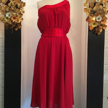 1970s designer dress, Vintage 70s dress, red crepe dress, Pierre Cardin dress, size medium, one shoulder dress, 28 waist 