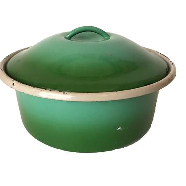 Green Enamel Dish -- Enamel Casserole Dish -- Casserole Dish -- Green Enamelware - Enamel Pot - Green Casserole Dish -- Enamel Dish 