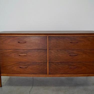 1960's Mid-century Modern Dresser by Lane 
