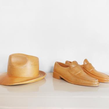 Trompe L'Oeil Carved Wood Hat Shoes Sculpture Alphonso Bini Italian Art Italy 