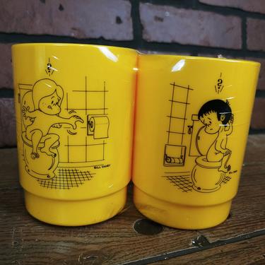 Vintage NOS New Old Stock Yellow Plastic Bill Davey Coffee Mug Cup with Boy Girl Potty Bathroom Toilet 