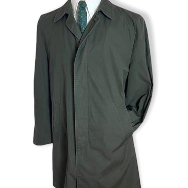 Vintage 1960s/1970s LONDON FOG Trench Coat ~ 40 R ~ Jacket / Raincoat ~ Military Green / Claeth Cloth ~ Raglan ~ Preppy / Trad / Ivy 