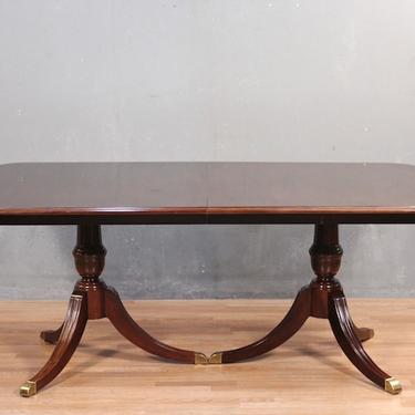 Large Thomasville Mahogany Dining Table With 2 Leaves – ONLINE ONLY