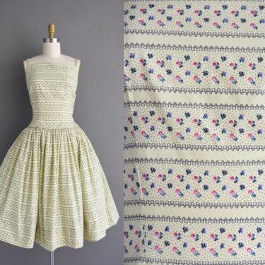1950s vintage dress | Candy Jr. Adorable Floral Print Butter Yellow Sweeping Full Skirt Cotton Dress | XS Small | 50s dress 