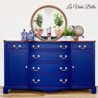 Stunning Classic Buffet in a Fresh & Modern Color. Sideboard, Vintage, Hand Painted, Antique. 