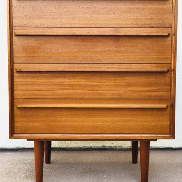 Vintage 4 Drawer Danish Mid Century Teak Chest or Dresser 