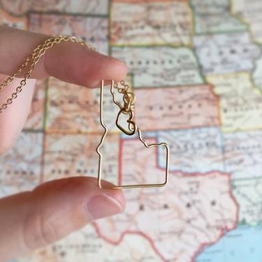 Idaho Necklace - Idaho State Love Necklace - Home State Jewelry - Personalized Gift - Idaho State - Silver or Gold Necklace 