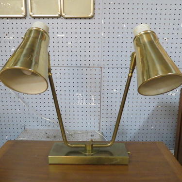 Vintage MCM brass tone 2 light desk lamp