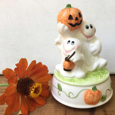 Vintage Halloween Ghost Music Box, Ghosts With Jack O Lantern, Playful Ghosts And Pumpkin, Made In Japan 