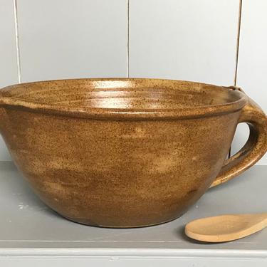 READY TO SHIP Handmade batter bowl, batter bowl, mixing bowl, large batter bowl, batter bowl with handle and spout, batter bowl with handle 