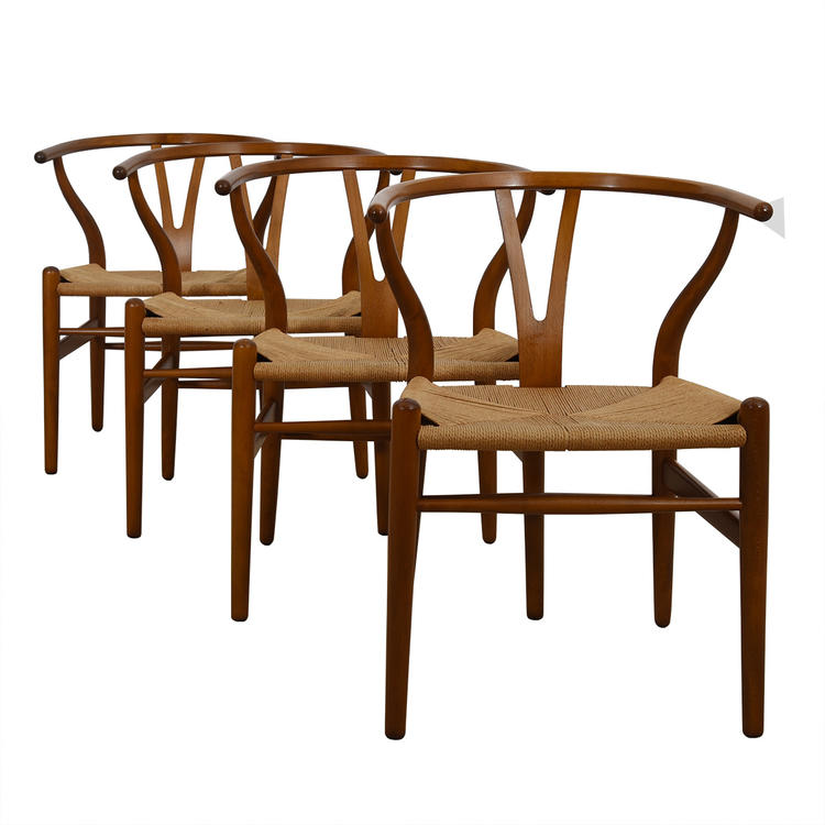 Set of 4 Danish Modern Wishbone Dining Chairs by Hans Wegner