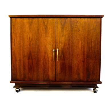 Vtg Mid-Century Walnut Cabinet | Bar Reliquary | Sideboard | Flush Doors 