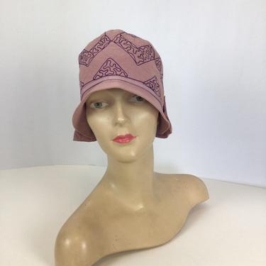 Vintage 20s hat | Vintage pink embroidered cloche | 1920s purple pink millinery 