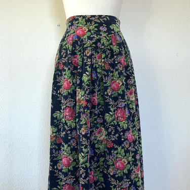 1980s velveteen rose print skirt 