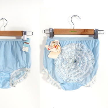 Vintage 60s Girls Deadstock Frilly Nylon Underwear Size 6 