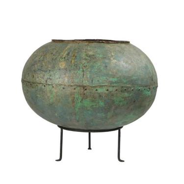 Vintage Iron Water Pot - Extra Large