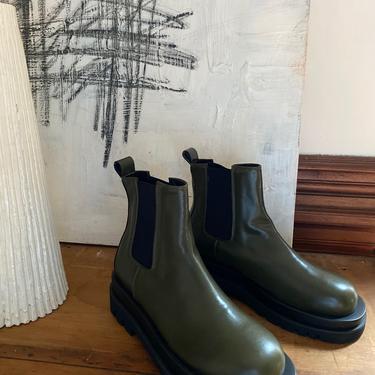 Short Olive Moss Boot
