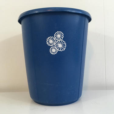 Vintage Groovy Blue White Flowers Rubbermaid Waste Basket Trash Can Flower Power Retro Storage Plastic Container Office Crafts Bathroom 