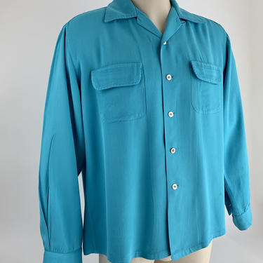 1940's Rayon Gabardine Shirt - Robins Egg Blue - Flap Patch pockets - Loop Collar - Top Stitching - Men's Size Medium 