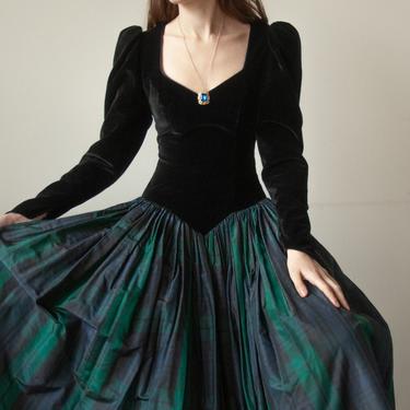 2934d / black velvet plaid taffeta gown / us 10 