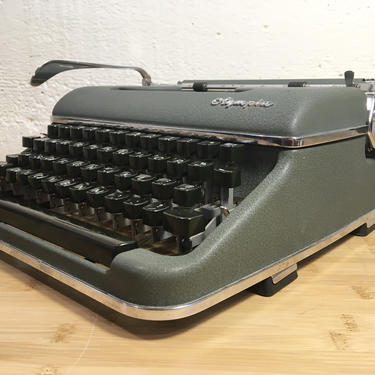 1959 Olympia SM3 Portable Typewriter with Case, Key, New 2-Color Ribbon, Owner's Manual 