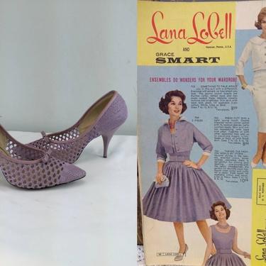 Spice Up Your Shoe Life - Vintage 1950s 1960s Lilac Lavender Purple Raffia Woven Heels Shoes - 7 