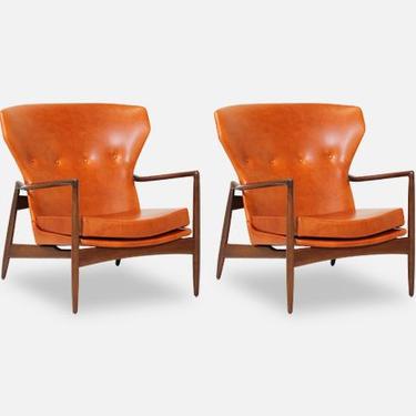 Ib Kofod-Larsen Leather Wing Back Lounge Chairs Chairs for Selig