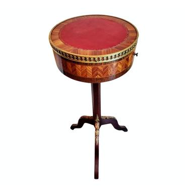 Early 20th Century French Ormolu Red Leather-Top Mahogany Marquetry Inlaid Pedestal Gueridon Side Table or Lamp Stand 
