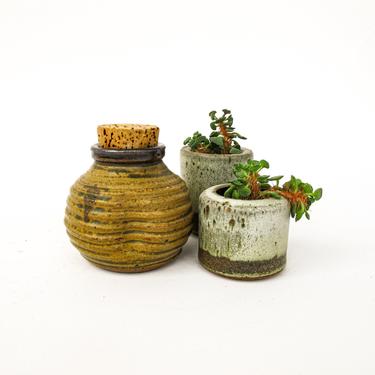 Beautiful Vintage Glazed Ceramic Pottery with Original Cork Lid in honey Comb yellow and Black 