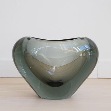 Danish Modern Holmegaard Minuet Smoky Gray Glass Heart-Shaped Vase Per Lutken Large 