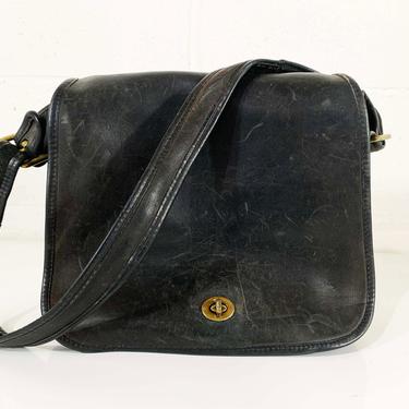 Vintage Black Leather Shoulder Bag Purse Handbag Retro Coach Style Legacy Crossbody Crossbody Strap Classic Minimal Companion 1980s 1990s 