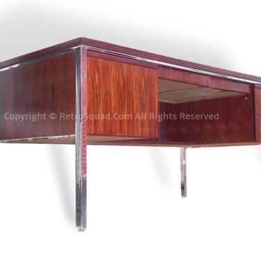 Brazilian Rosewood Danish Modern Executive Desk from Alma Desk Comapny in The Style of Richard Schultz for Knoll, Herman Miller MCM 