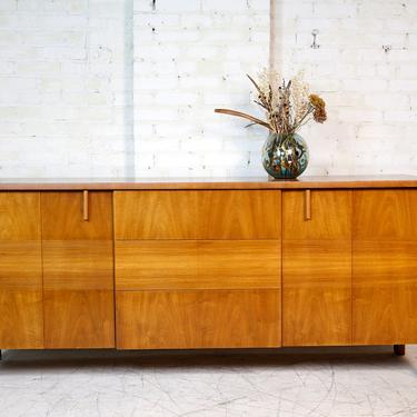 Vintage mcm 3 drawer credenza with removable shelfs by John Widdicomb Furniture | Free delivery in NYC and Hudson Valley areas 