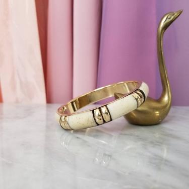 Vintage Brass and Horn Bracelet / Eclectic Style Bangle Bracelet  / Natural Boho Style Bracelet / Stackable Bracelet Statement Jewelry 